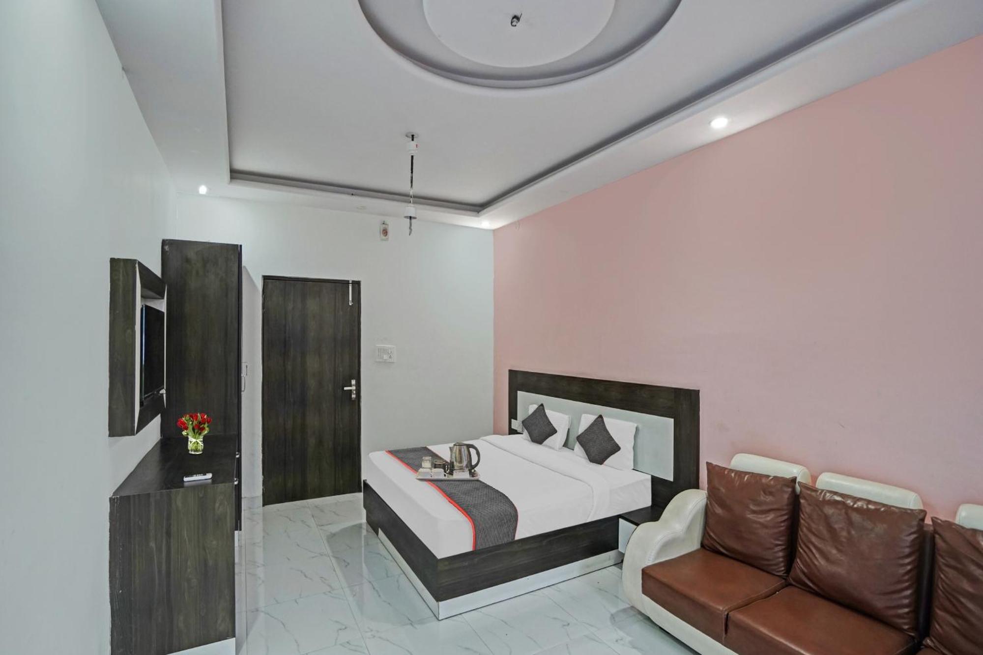 Collection O Rajvanshi Paradise Gurgaon Exterior photo